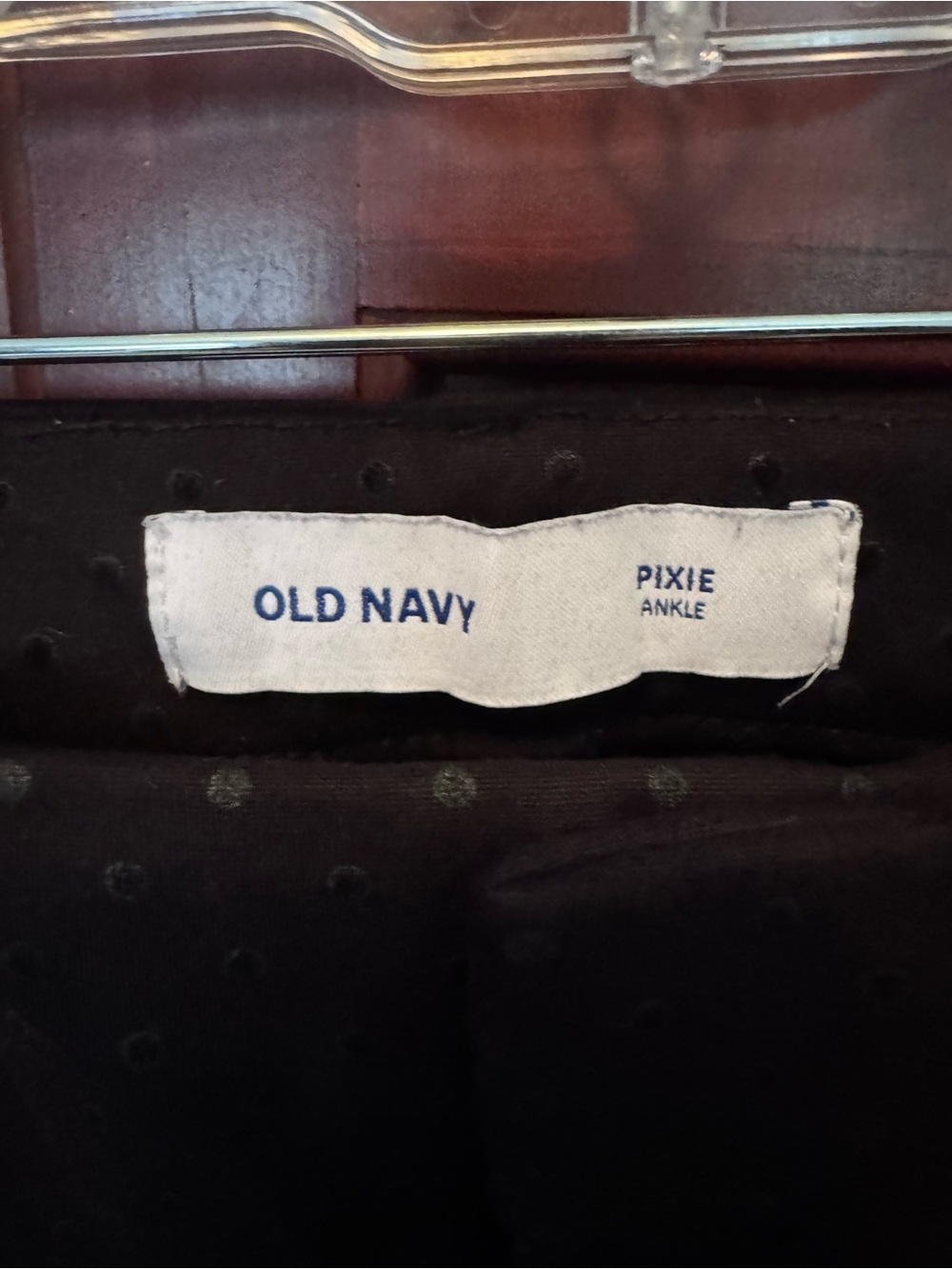 Old Navy Black Pixie Ankle Pants - Picture 4 of 7
